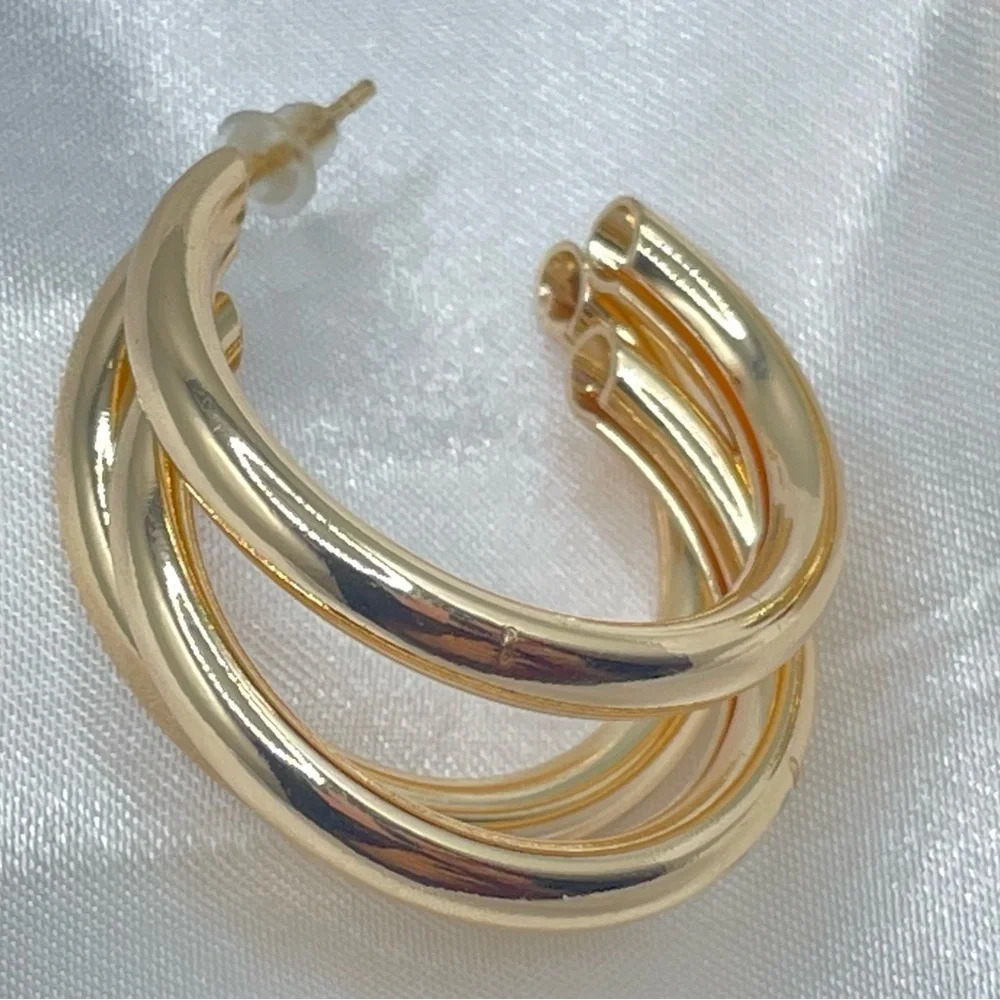 Golden triple hoop earrings - Picture 4 of 7